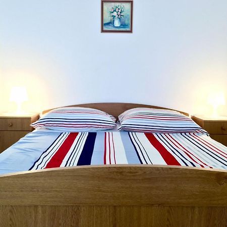 Apartment Ivo Vinišće Екстериор снимка