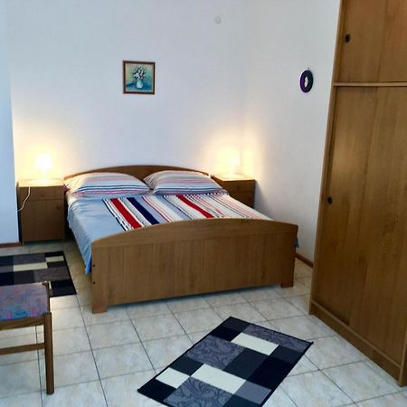 Apartment Ivo Vinišće Екстериор снимка